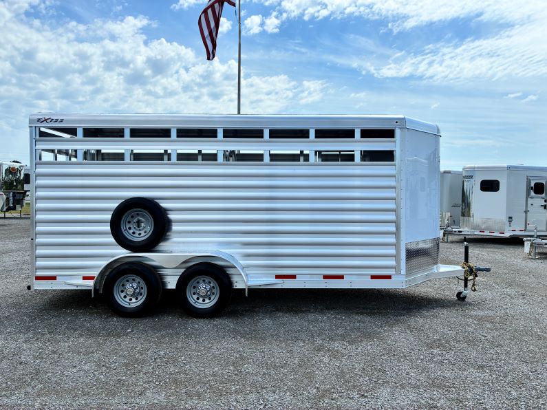 Trailer Photo 2